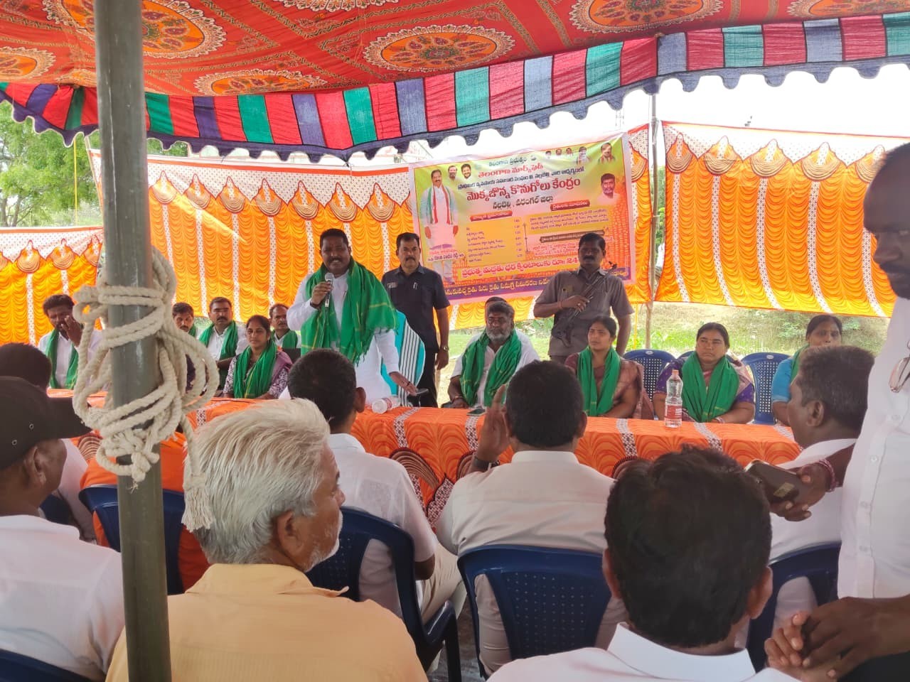 దళారులను ఆశ్రయించవద్దు: MLA