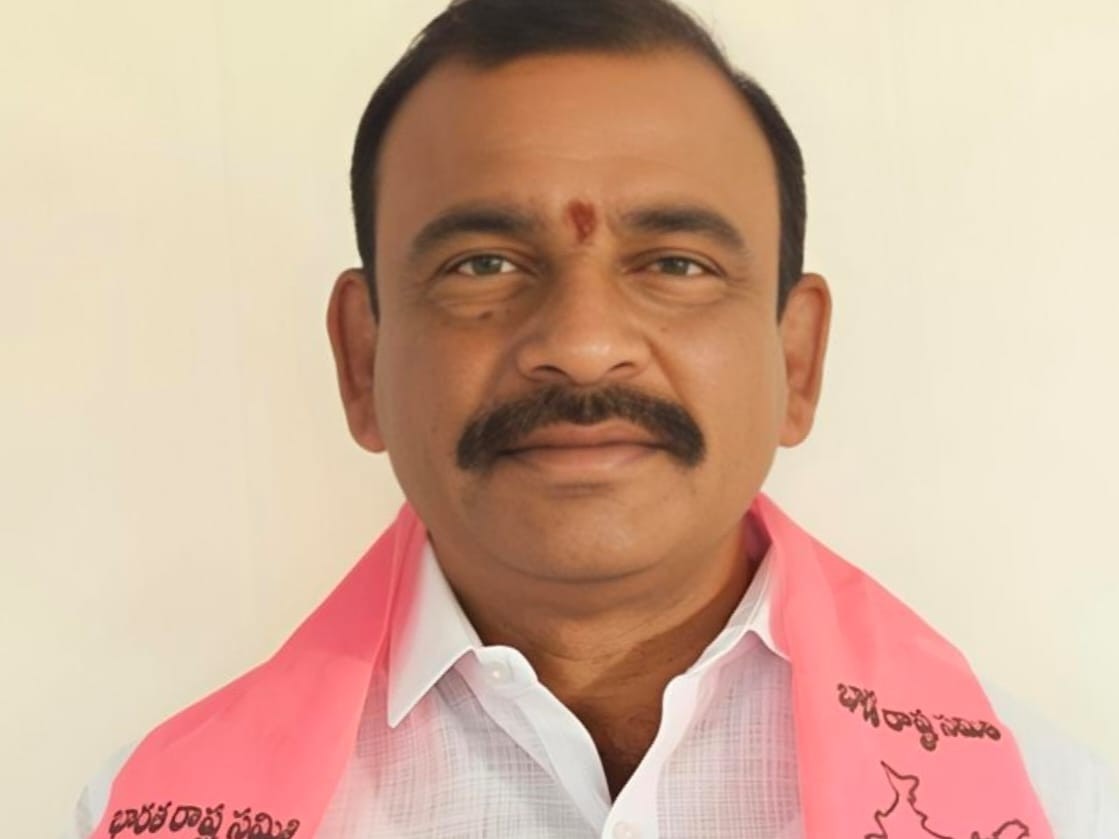 ‘లక్ష్మణ్ బాబును విమర్శించే అర్హత లేదు’