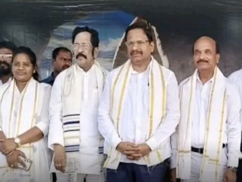 చర్చిల అభివృద్ధికి ₹2.42 కోట్లు: ఎమ్మెల్యే