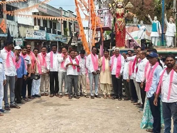 కేసీఆర్ క్యాంపు కార్యాలయంపై దాడికి నిరసన