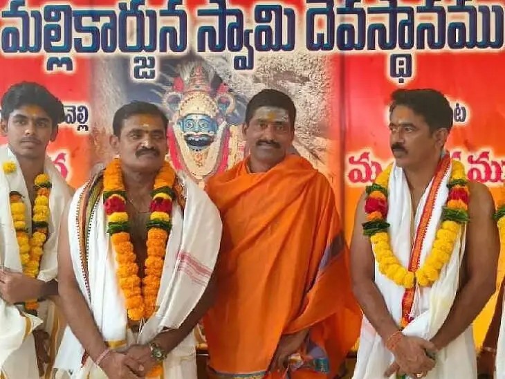 మల్లన్నను దర్శించుకున్న సైబరాబాద్ ఏసీపీ