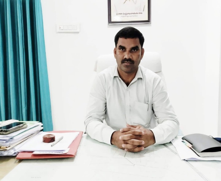 పైపు లైన్ లీకు.. మంచినీటి సరఫరాకు అంతరాయం