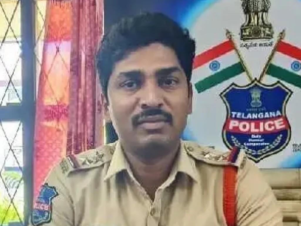 పేకాట స్థావరంపై దాడి.. నగదు స్వాధీనం