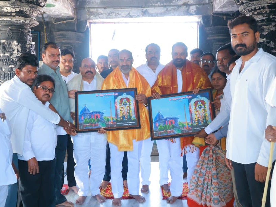 జైనాథ్‌ ఆలయంలో ప్రత్యేక పూజలు చేసిన ఎమ్మెల్యే