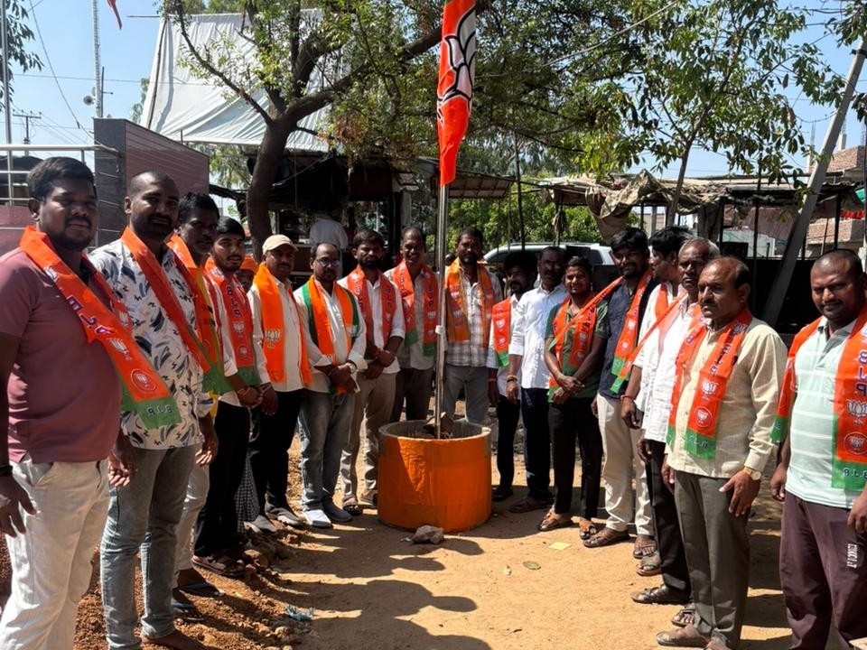 మరికల్‌లో బీజేపీ ఆవిర్భావ దినోత్సవ వేడుకలు