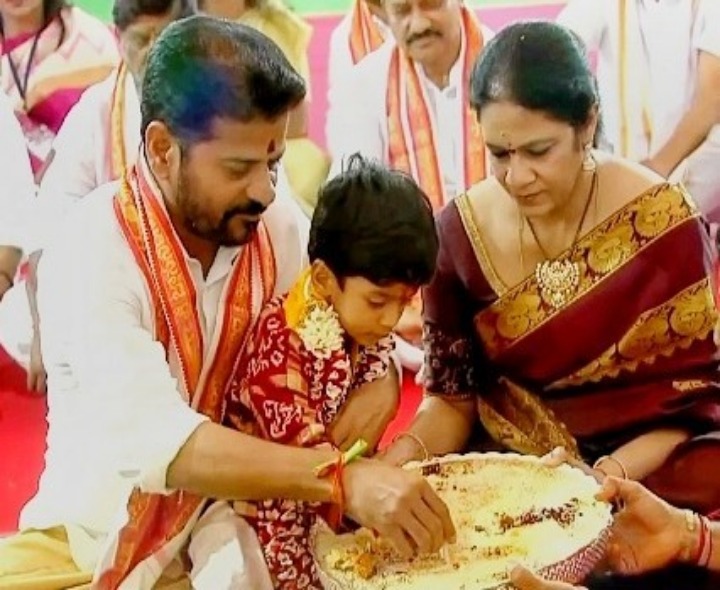 బాసరలో సీఎం మనువడి అక్షరాభ్యాసం