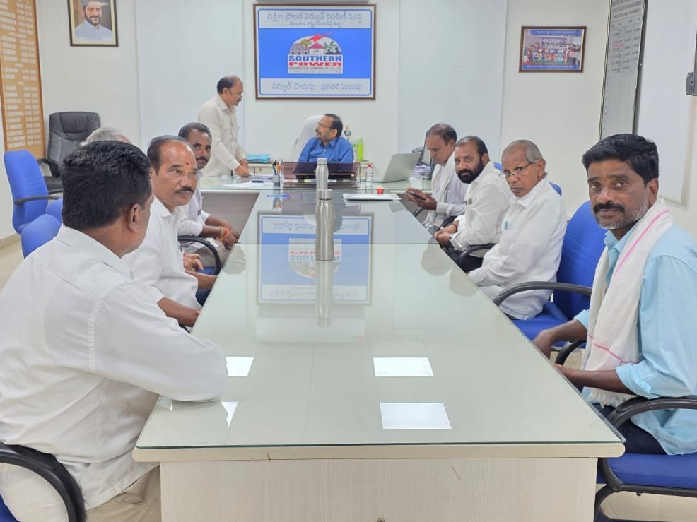 త్రీఫేస్ కరెంట్ సరఫరా చేయాలని వినతి