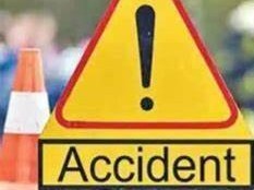 బస్సును ఢీకొట్టిన కారు.. ముగ్గురికి తీవ్ర గాయాలు