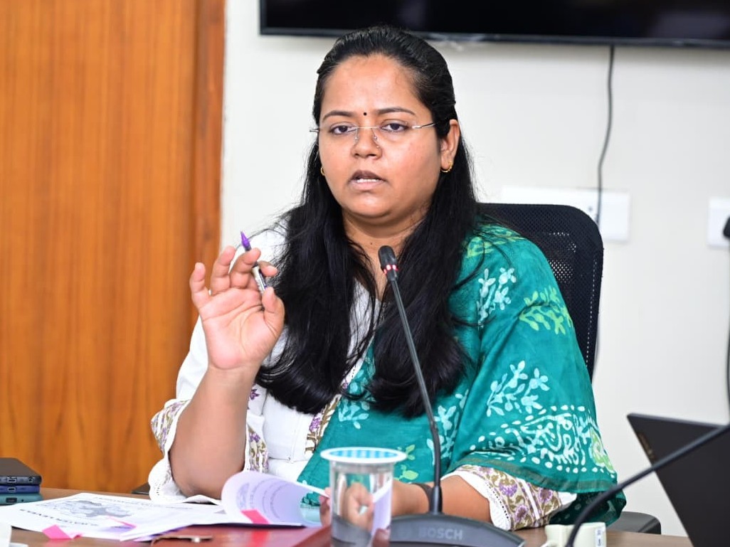 కలెక్టరేట్‌లో ప్రజావాణి కార్యక్రమం