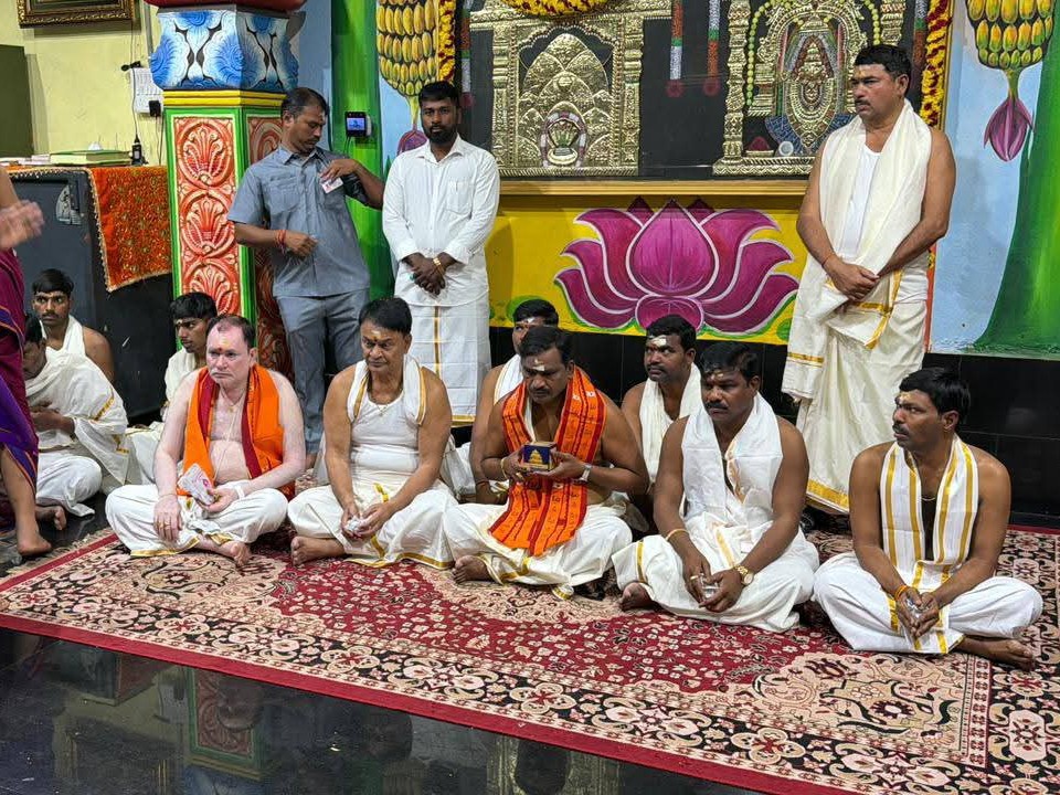 శ్రీశైలం మల్లికార్జునుడిని దర్శించుకున్న ఎమ్మెల్యే