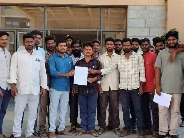 ఆలయ భూముల ఆక్రమణపై ఫిర్యాదు