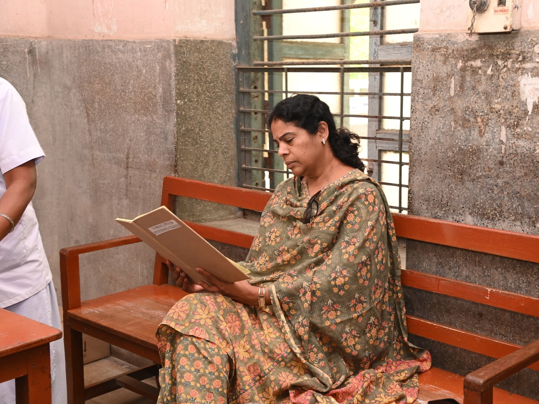 ఆసిఫాబాద్ కలెక్టర్ ఈఎస్‌ఐ ఆసుపత్రి తనిఖీ