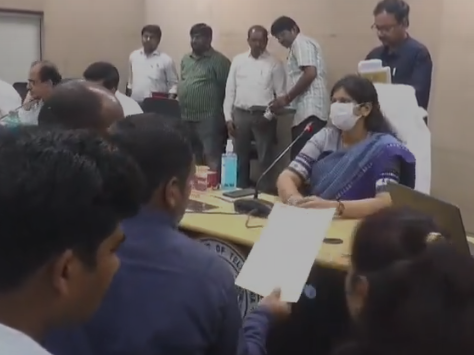 ప్రజావాణి సమస్యలను సత్వరమే పరిష్కరించాలి: కలెక్టర్