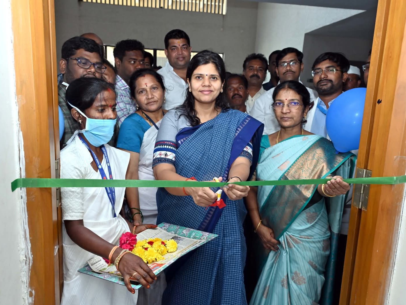 అసంక్రమిత వ్యాధుల నిర్ధారణ శిబిరాన్ని ప్రారంభించిన కలెక్టర్