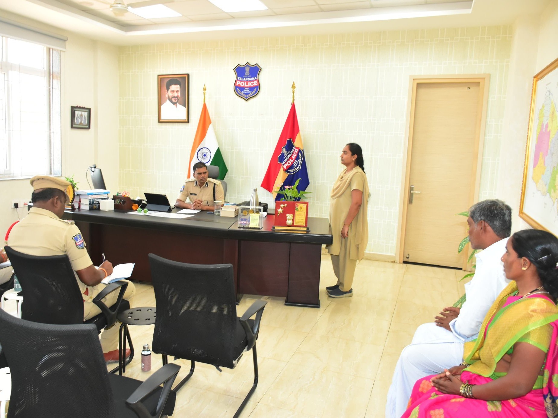 గ్రీవెన్స్ డేలో 15 ఫిర్యాదుల స్వీకరణ