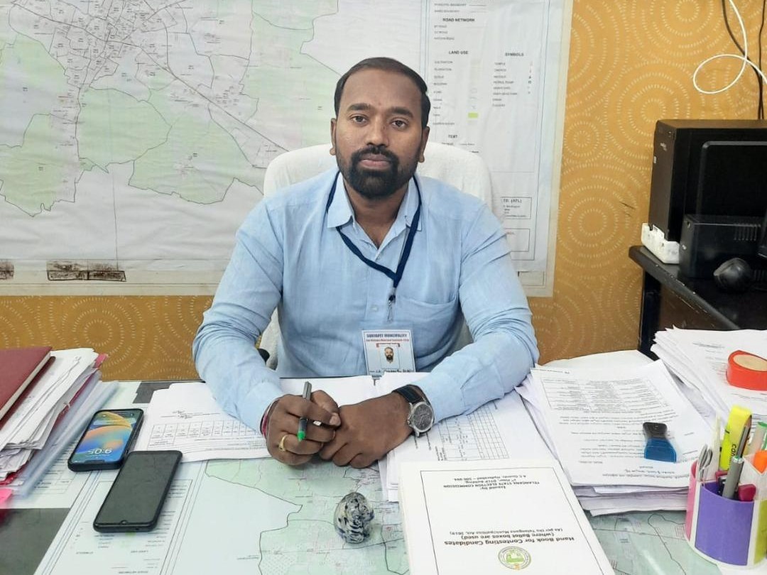 ‘అధిక వసూళ్లు చేస్తే ఫిర్యాదు చేయండి’