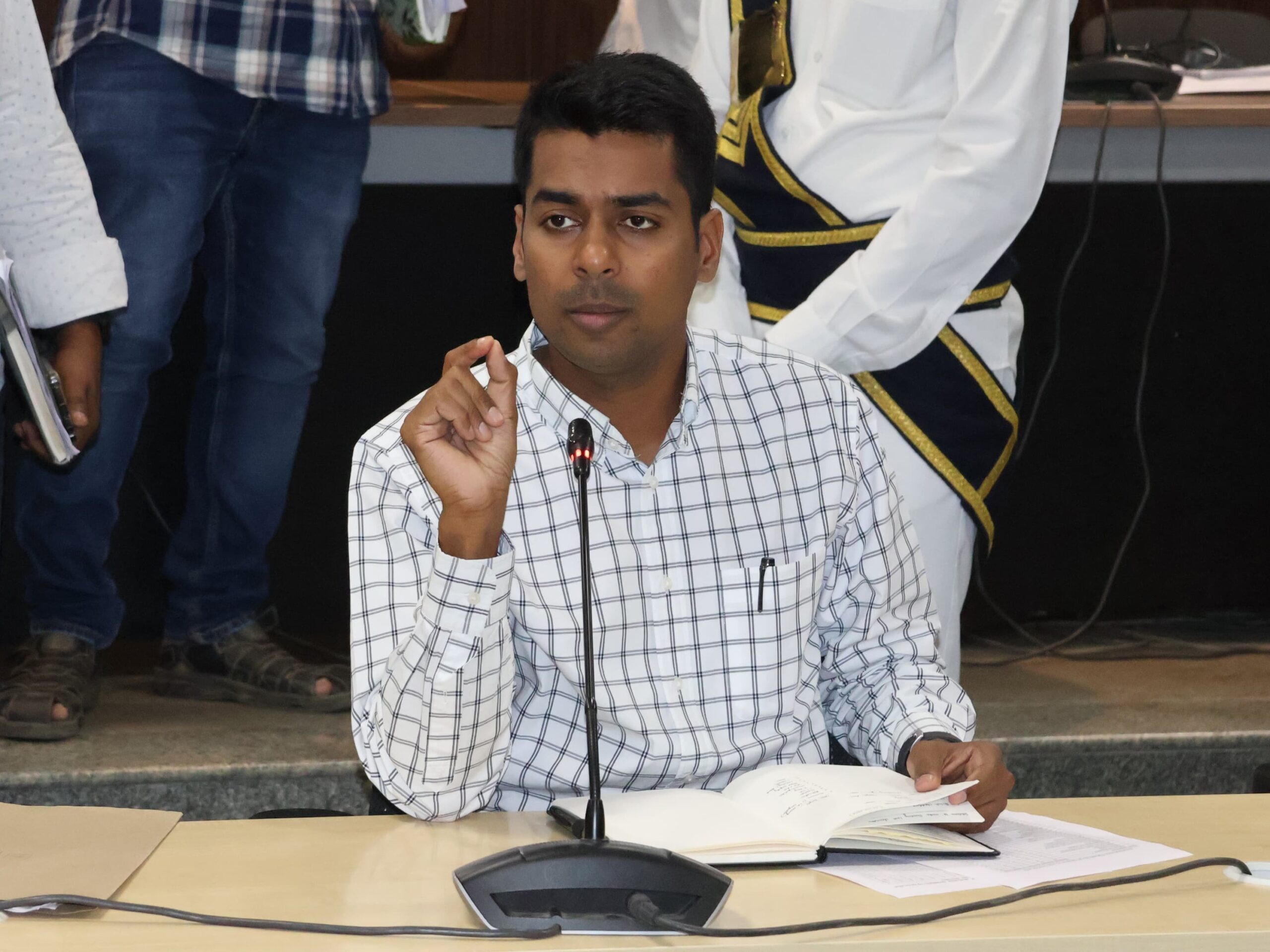 ‘పారదర్శకంగా ప్రజలకు లబ్ధి జరగాలి’