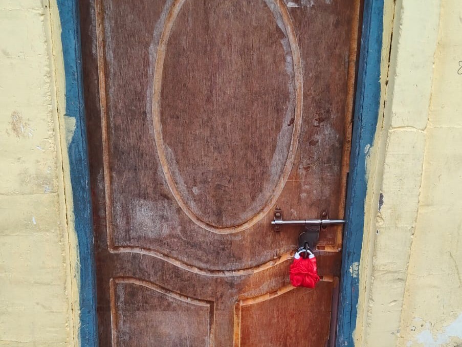 చెరువుగట్టుపై కూల్ డ్రింక్ షాప్ సీజ్