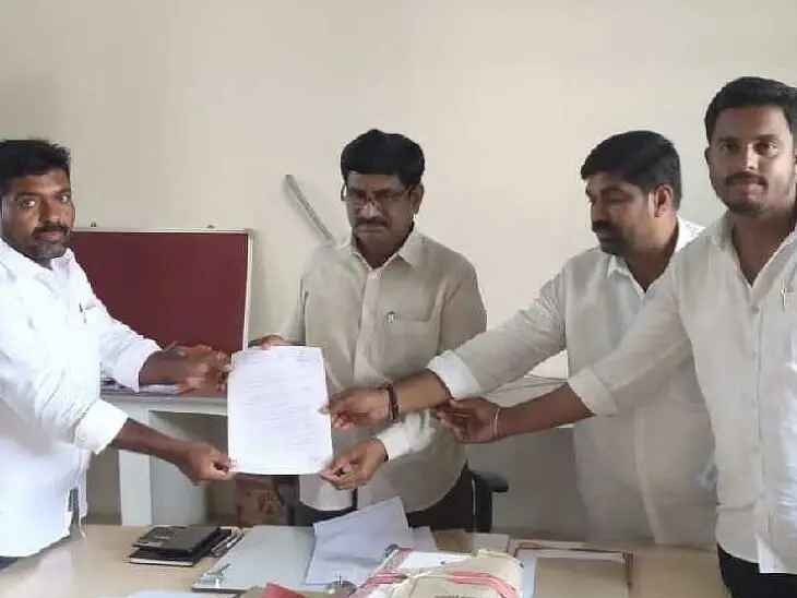 ‘వైకుంఠధామానికి దారి కల్పించాలి’