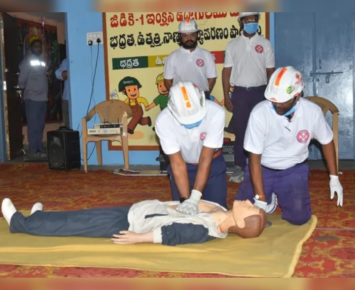 రామగుండం గనిలో ప్రథమ చికిత్సపై అవగాహన