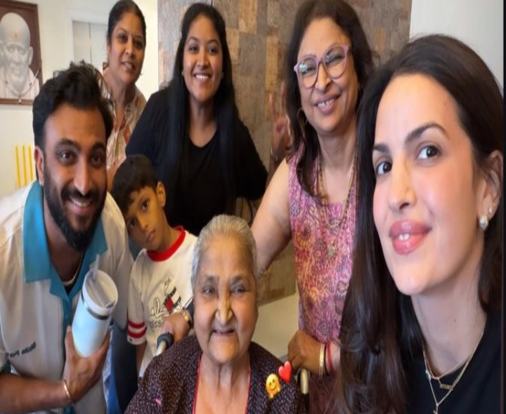 పాండ్యా ఫ్యామిలీతో మాజీ భార్య నటాషా సందడి