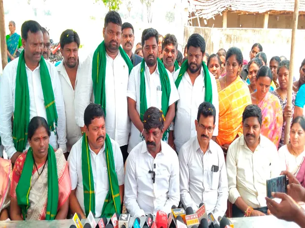ప్రతి గింజ నూ కొనుగోలు చేస్తాం: MLA వేముల వీరేశం