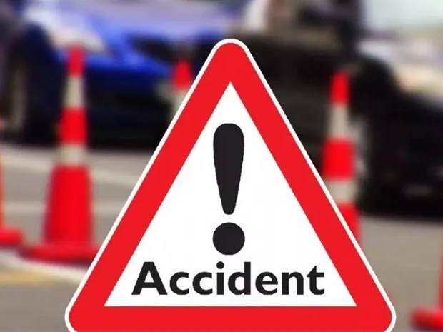 అక్కలదేవిగూడెం వద్ద రోడ్డు ప్రమాదం..!