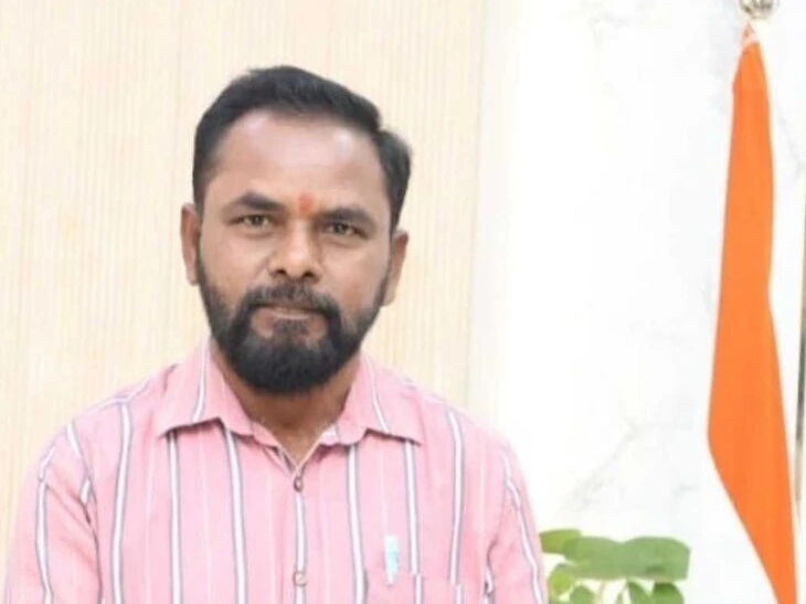 ‘అక్రిడేషన్ కార్డు గడువు ఉంది’