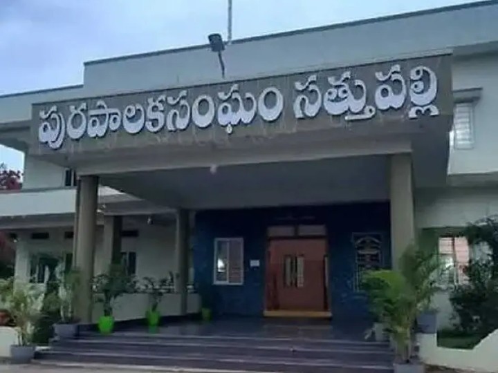 ఎస్సీ కార్పొరేషన్ ద్వారా ఉపాధి యూనిట్లు మంజూరు