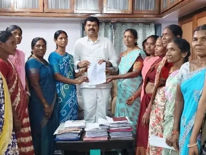 పలు సమస్యలు పరిష్కరించాలని ఎమ్మెల్యే‌కు వినతి