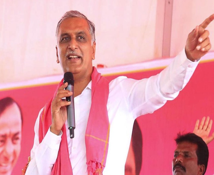 అడ్డుకున్నా రైతుల పక్షాన పోరాడుతాం: హరీష్ రావు