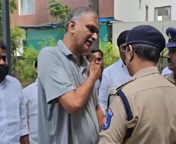 మాజీ మంత్రి హరీశ్ రావు హౌస్ అరెస్ట్