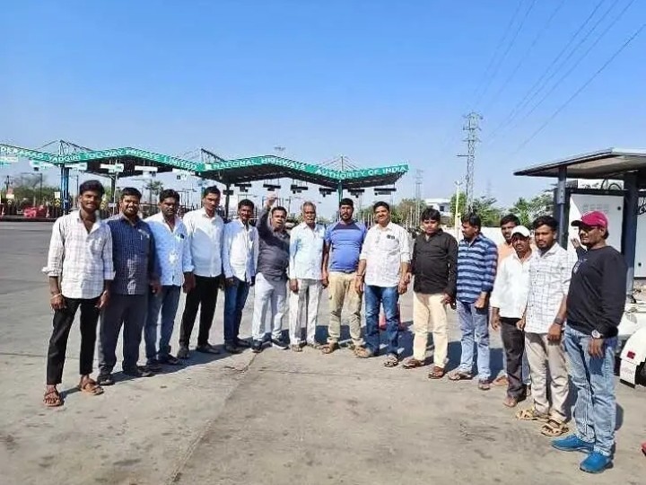 చలో వరంగల్‌కు తరలి వెళ్లిన ఆర్టిజన్ కార్మికులు