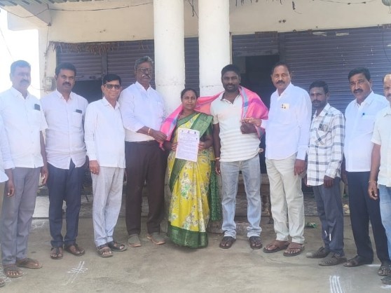 అంబేద్కర్ జయంతి వేడుకలను ఘనంగా నిర్వహిస్తాం: సర్పంచ్