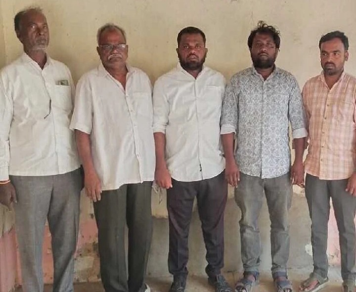 మాజీ ఎంపీపీ కుటుంబంపై దాడి..