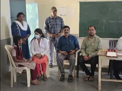 విద్యార్థులకు ఉచిత కంటి పరీక్షలు