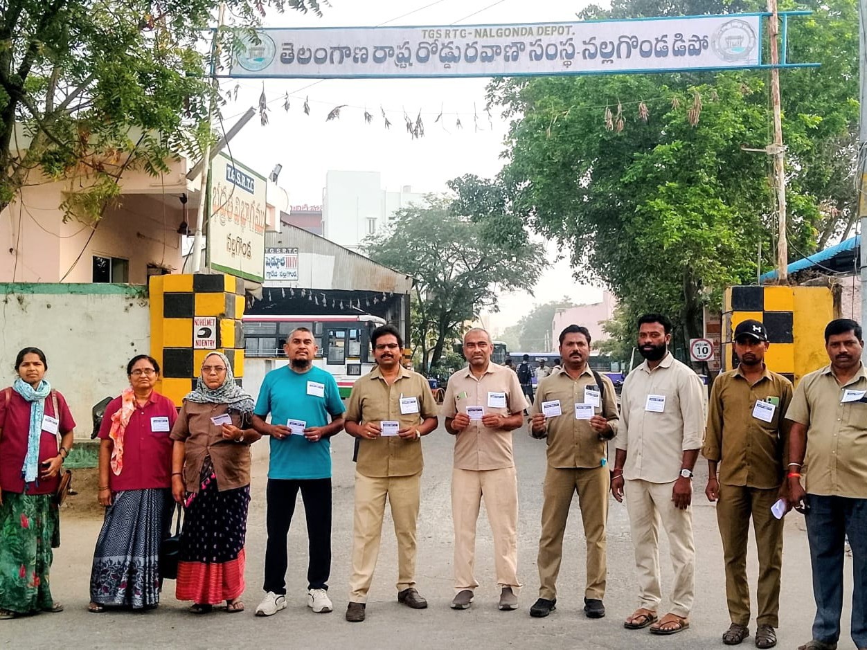 నల్గొండలో డిపోలో ‘ఆర్టీసీ పరిరక్షణ దినం’