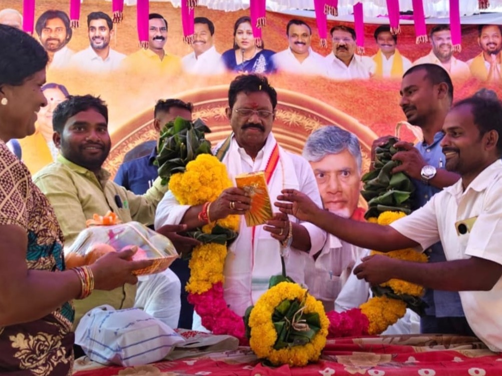 ఘనంగా ఎమ్మెల్యే జన్మదిన వేడుకలు