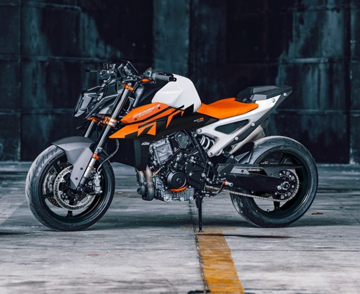 రూ.40 వేలు పెరిగిన 390CC డ్యూక్ ధర