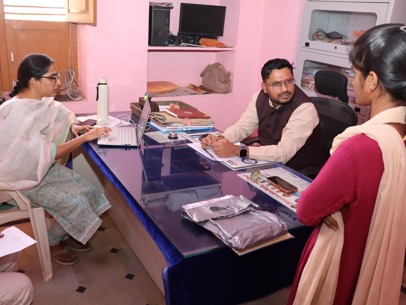 రెవెన్యూ సేవల్లో పారదర్శకత ఉండాలి: కలెక్టర్