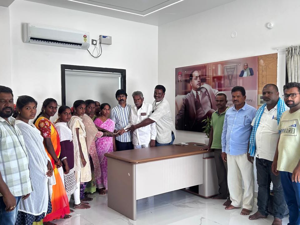 భజన బృందానికి రూ. 20వేల ఆర్థిక సహాయం