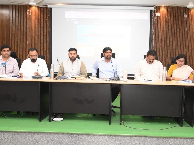 ‘వరి ధాన్యం కొనుగోలుకు పూర్తి ఏర్పాట్లతో సిద్ధంగా ఉండాలి’