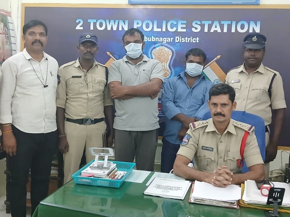 వ్యభిచార కేసులో కీలక నిందితుడి అరెస్ట్