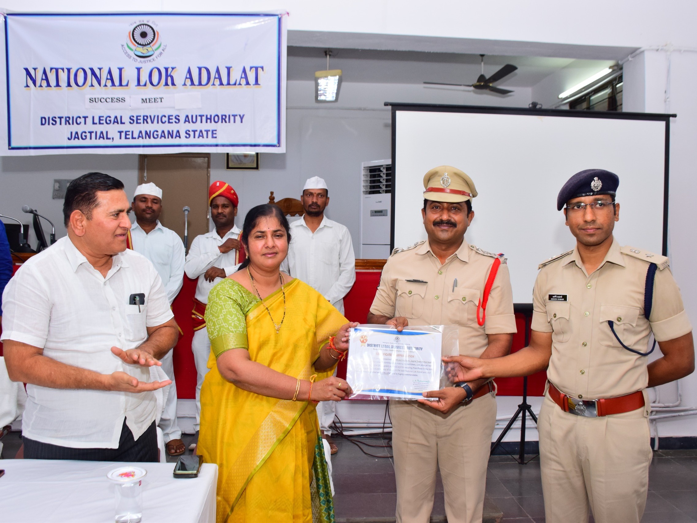 లోక్ ఆదాలత్‌లో 3034 కేసుల పరిష్కారం