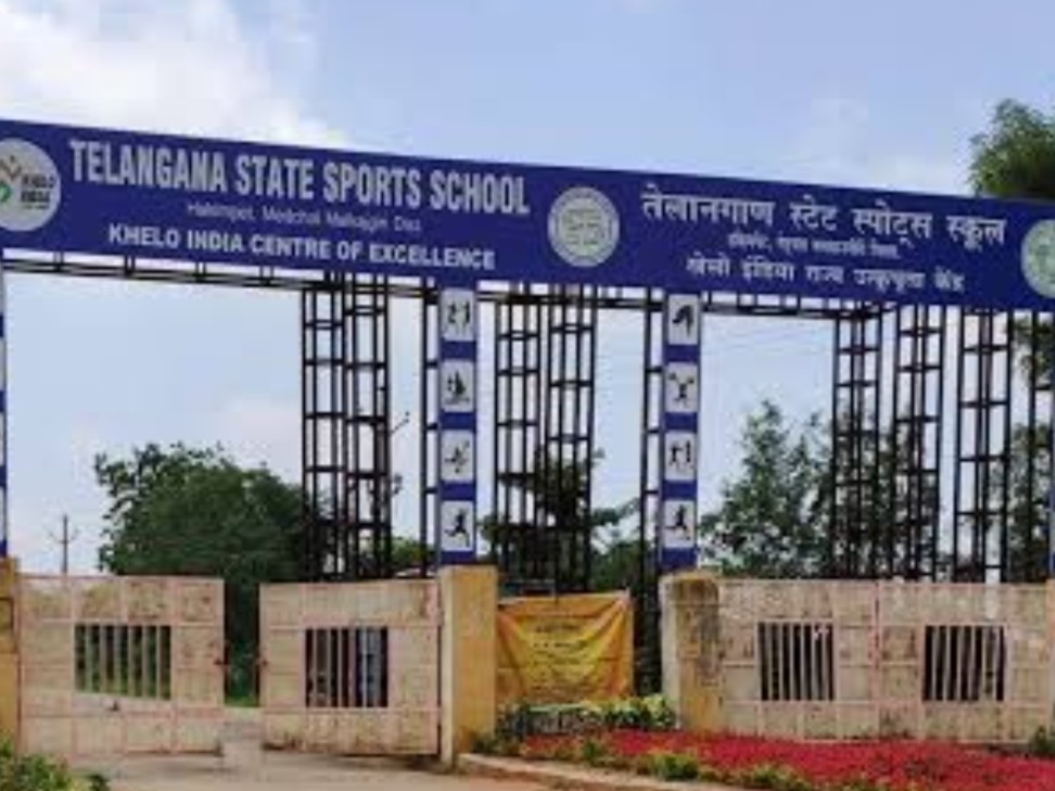 ‘స్పోర్ట్స్ స్కూల్ ఎంపిక పోటీలకు జిల్లా విద్యార్థులు’