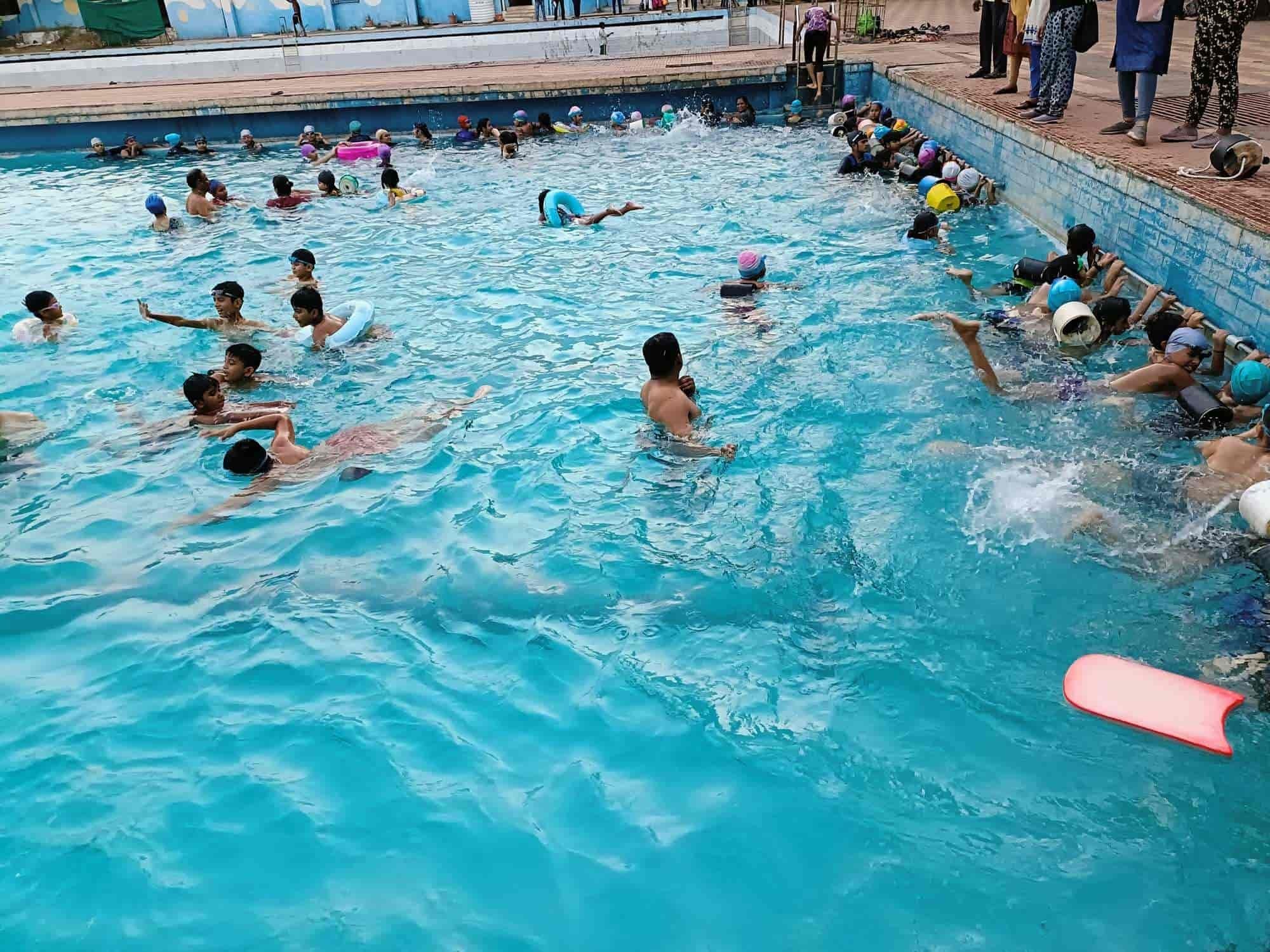 ‘అనుమతులు లేని స్విమ్మింగ్ పూల్స్‌పై చర్యలు తీసుకోండి’