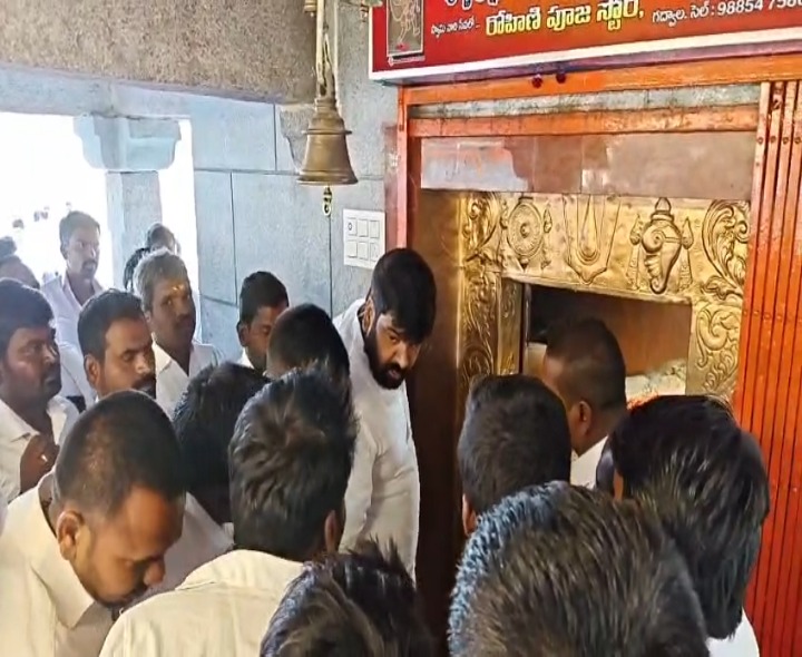 NHPS నాయకుల ప్రత్యేక పూజలు