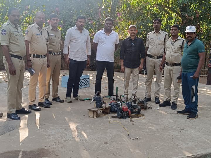 నల్లాకు అక్రమంగా బిగించిన మోటార్లు స్వాధీనం