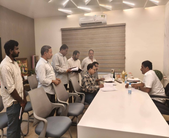 ప్రజలకు స్వచ్ఛమైన త్రాగునీరు అందించాలి