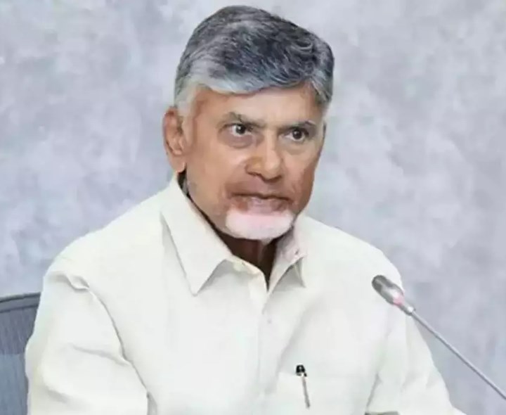 రోడ్లు, భవనాలు, రవాణాశాఖపై సీఎం సమీక్ష